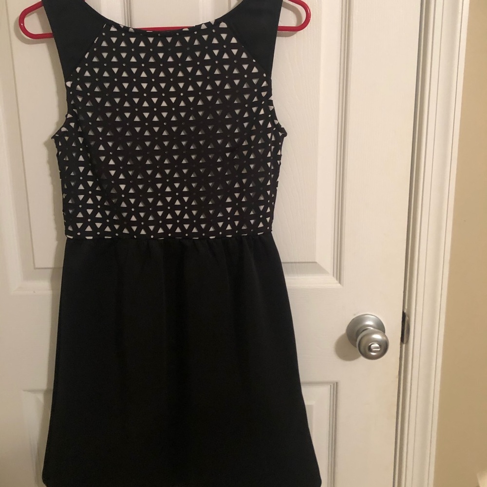 Black and White Geometric Dress